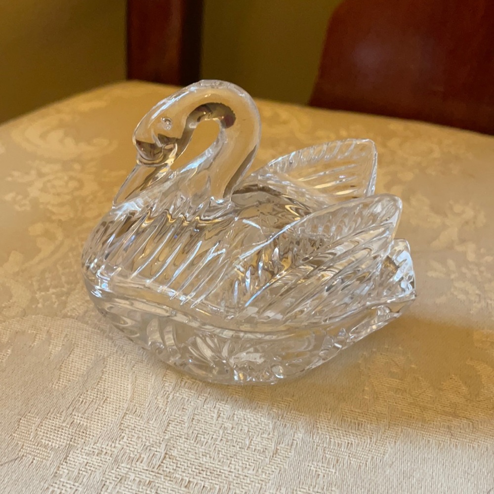 Vintage clear cut pressed glass swan trinket box